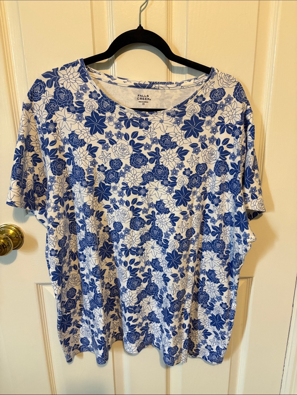 Falls Creek Blue and White Floral Short Sleeve Tee